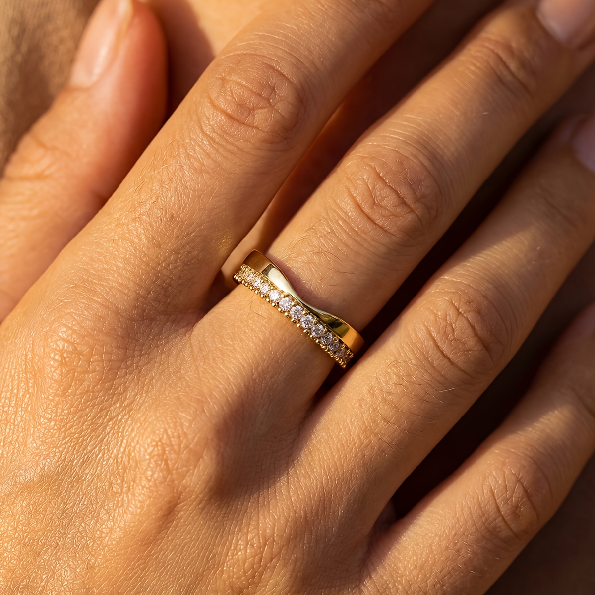 Women's Easy Design Ring for Holiday and Special Occasions